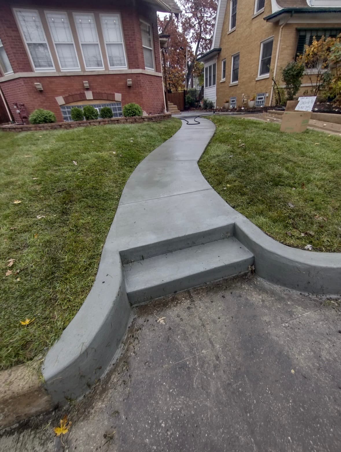 Concrete Walkway — Berwyn, IL